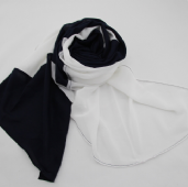 viscose/polyester scarf