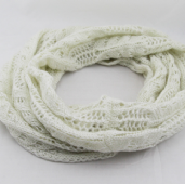 acrylic/polyester/metallised fibre snood